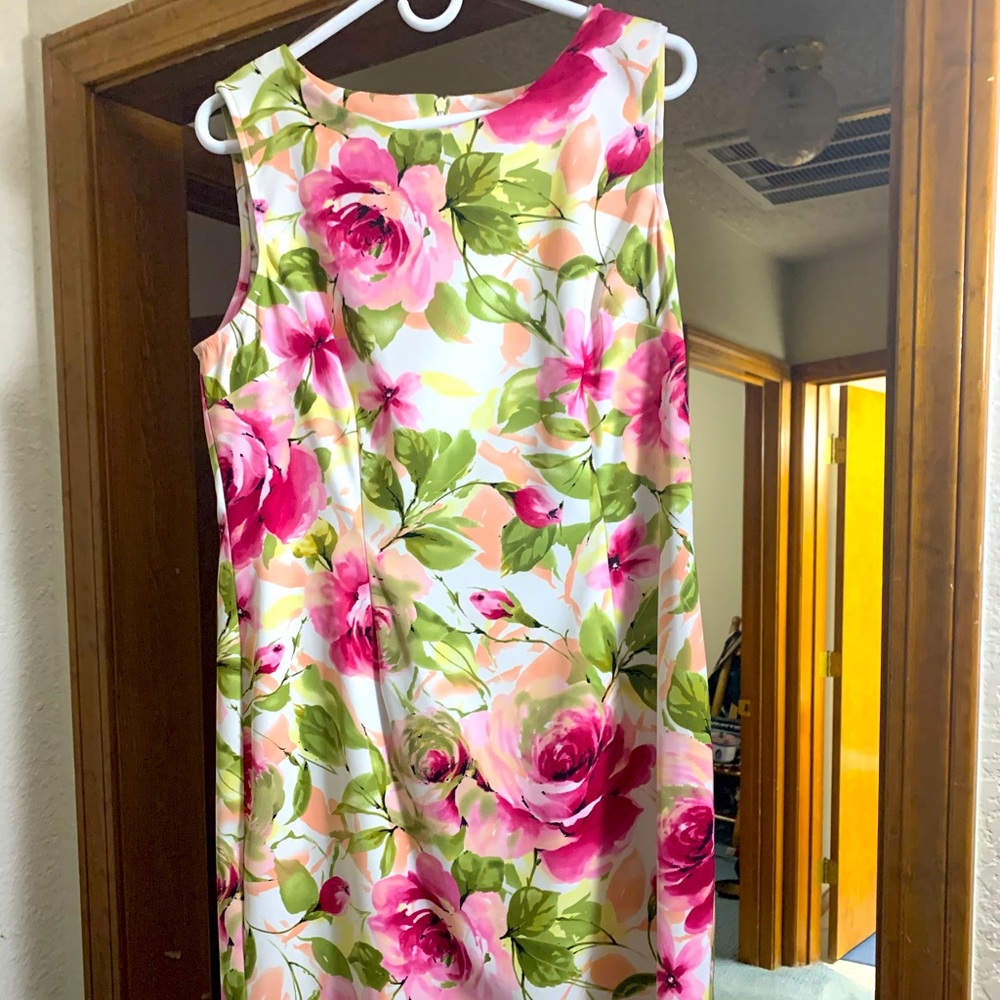 Flower-print dress